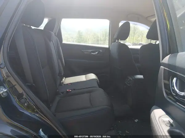 KNMAT2MV8JP545188 2018 NISSAN ROGUE - Image 8