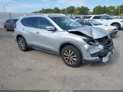 KNMAT2MV8JP546602 2018 NISSAN ROGUE