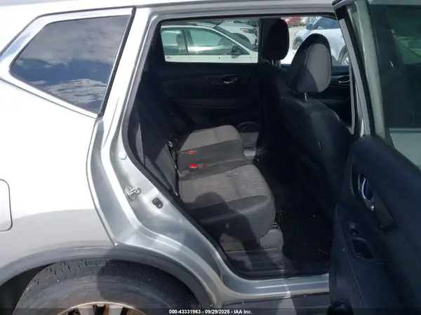 KNMAT2MV8JP546602 2018 NISSAN ROGUE - Image 8