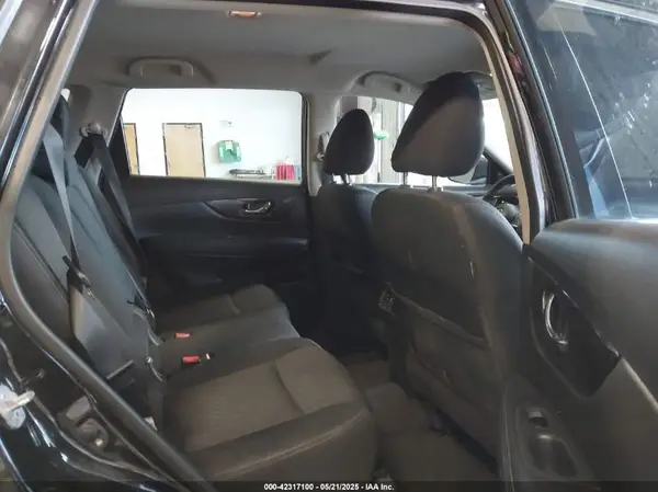 KNMAT2MV8JP548317 2018 NISSAN ROGUE - Image 8