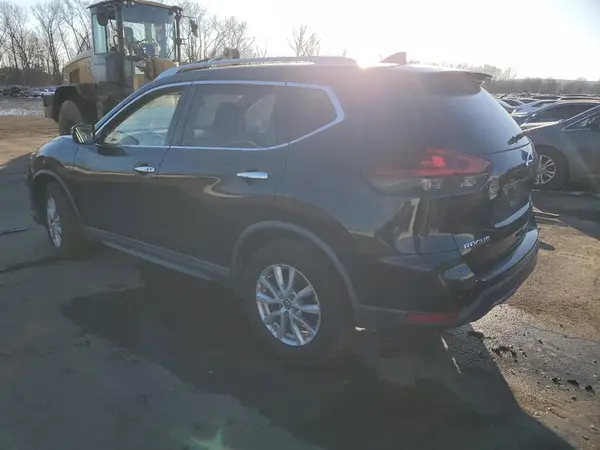 KNMAT2MV8JP549855 2018 NISSAN ROGUE - Image 2