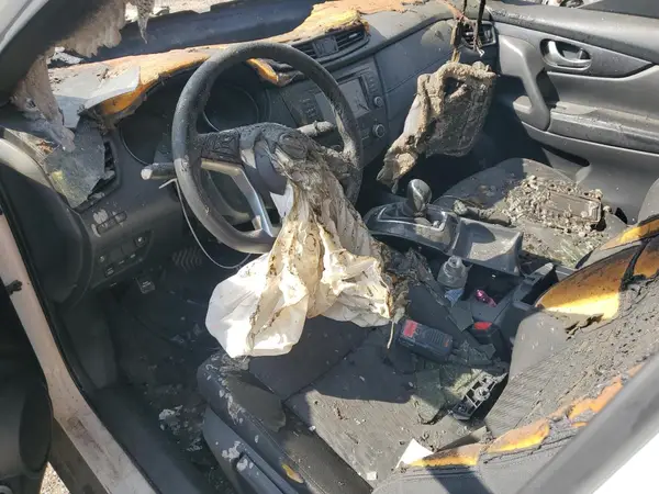 KNMAT2MV8JP554747 2018 NISSAN ROGUE - Image 8