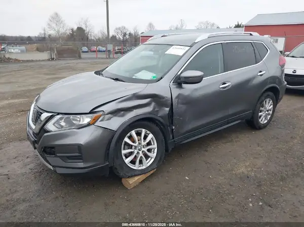 KNMAT2MV8JP556160 2018 NISSAN ROGUE - Image 2