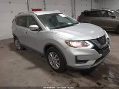KNMAT2MV8JP559740 2018 NISSAN ROGUE