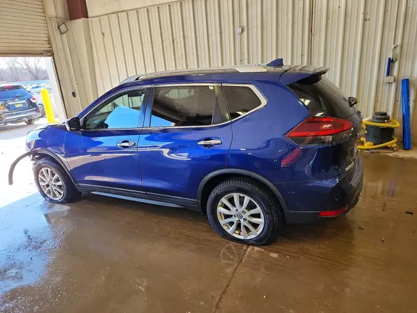 KNMAT2MV8JP560239 2018 NISSAN ROGUE - Image 2