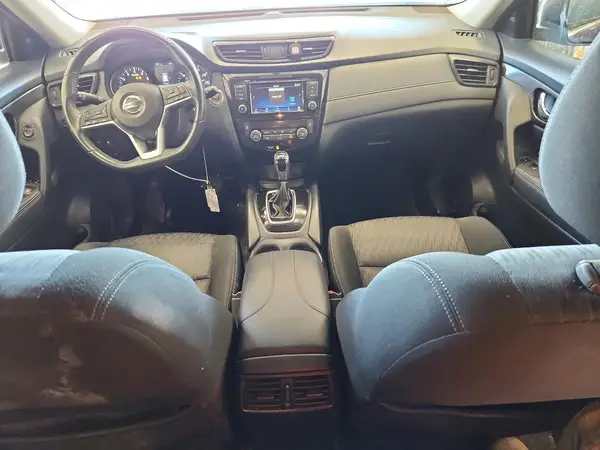 KNMAT2MV8JP560239 2018 NISSAN ROGUE - Image 8