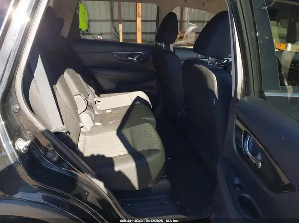 KNMAT2MV8JP562556 2018 NISSAN ROGUE - Image 8