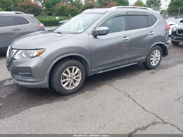 KNMAT2MV8JP562573 2018 NISSAN ROGUE - Image 2