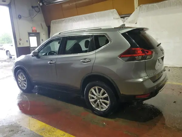 KNMAT2MV8JP562735 2018 NISSAN ROGUE - Image 2