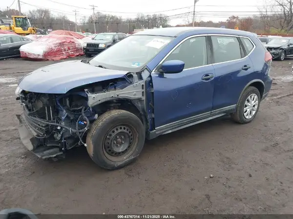 KNMAT2MV8JP563951 2018 NISSAN ROGUE - Image 2