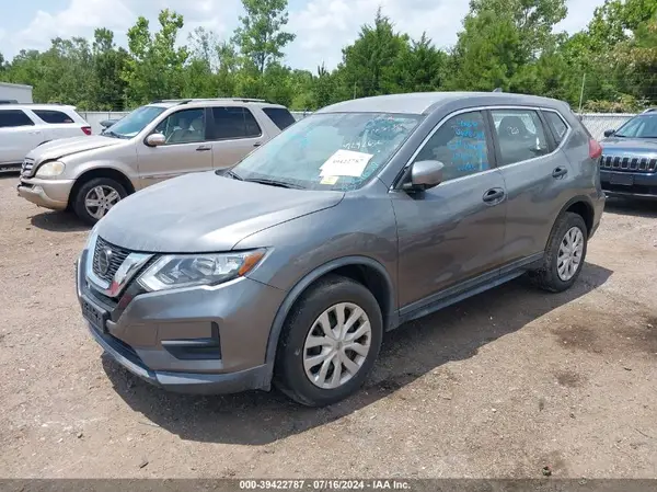 KNMAT2MV8JP564534 2018 NISSAN ROGUE - Image 2