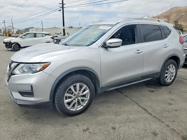 KNMAT2MV8JP567594 2018 NISSAN ROGUE - Image 1