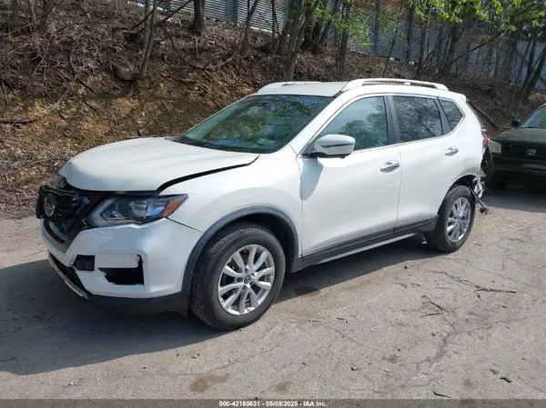 KNMAT2MV8JP569720 2018 NISSAN ROGUE - Image 2