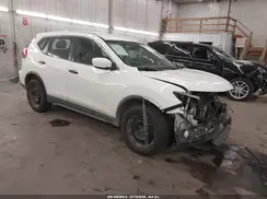 KNMAT2MV8JP570513 2018 NISSAN ROGUE