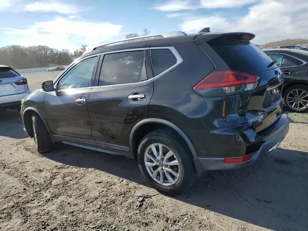 KNMAT2MV8JP578675 2018 NISSAN ROGUE - Image 2
