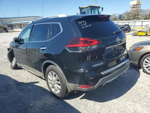 KNMAT2MV8JP581561 2018 NISSAN ROGUE - Image 2