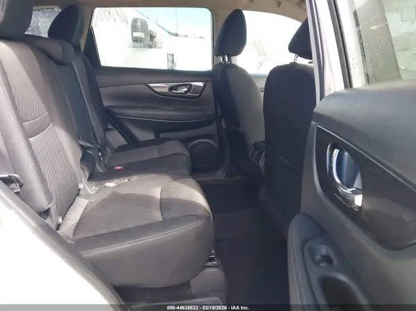 KNMAT2MV8JP581589 2018 NISSAN ROGUE - Image 8