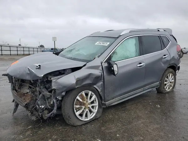 KNMAT2MV8JP585254 2018 NISSAN ROGUE - Image 1