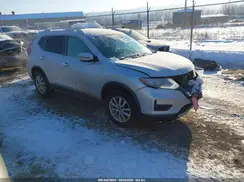 KNMAT2MV8JP585447 2018 NISSAN ROGUE