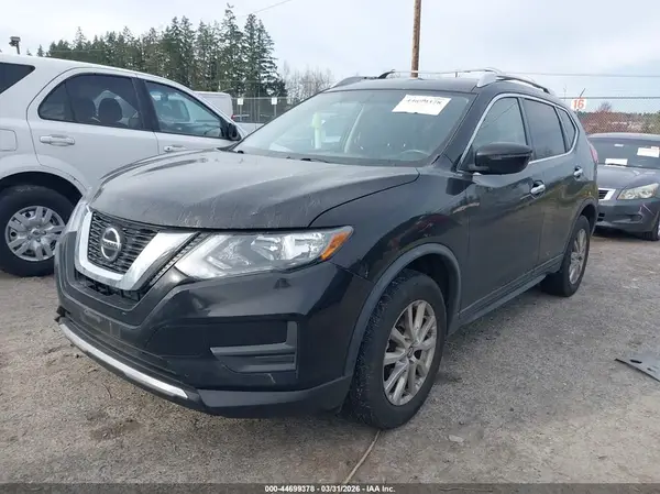 KNMAT2MV8JP585934 2018 NISSAN ROGUE - Image 2