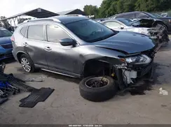 KNMAT2MV8JP589403 2018 NISSAN ROGUE