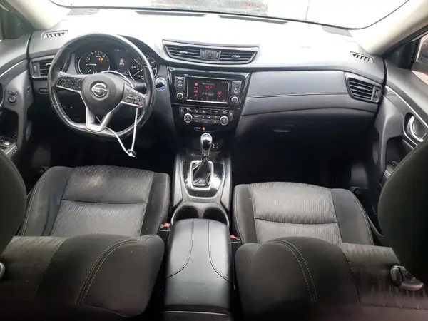 KNMAT2MV8JP590681 2018 NISSAN ROGUE - Image 8