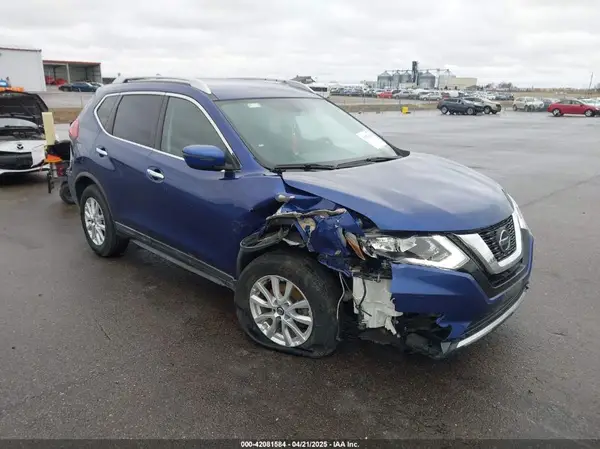 KNMAT2MV8JP592365 2018 NISSAN ROGUE - Image 1