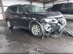 KNMAT2MV8JP597520 2018 NISSAN ROGUE
