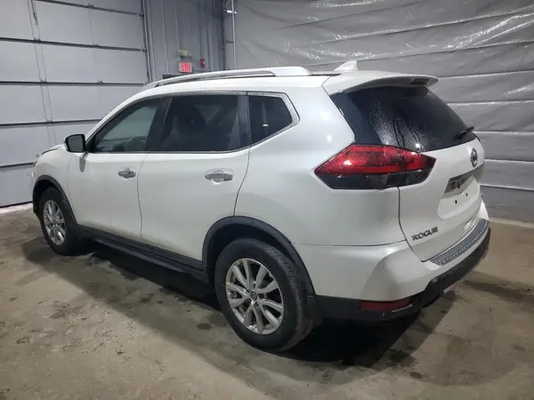 KNMAT2MV8JP608063 2018 NISSAN ROGUE - Image 2