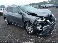 KNMAT2MV8JP610637 2018 NISSAN ROGUE