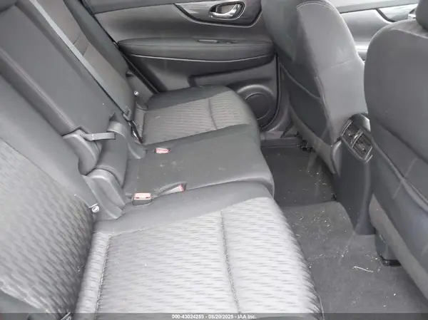 KNMAT2MV8JP610637 2018 NISSAN ROGUE - Image 8