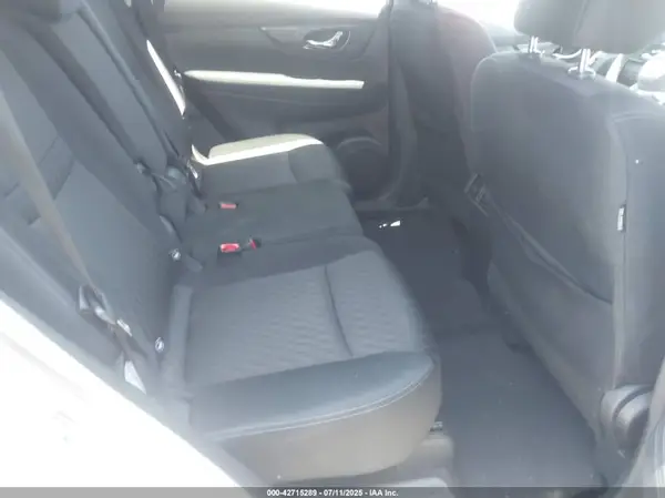 KNMAT2MV8JP613358 2018 NISSAN ROGUE - Image 8