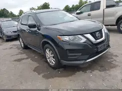 KNMAT2MV8JP615210 2018 NISSAN ROGUE