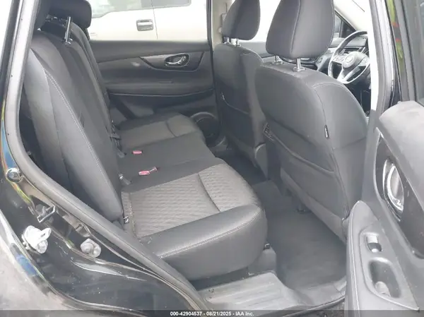 KNMAT2MV8JP615210 2018 NISSAN ROGUE - Image 8