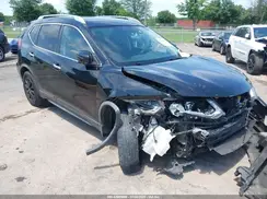 KNMAT2MV8JP615997 2018 NISSAN ROGUE