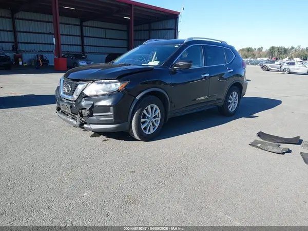 KNMAT2MV8JP617085 2018 NISSAN ROGUE - Image 2