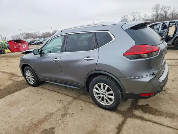 KNMAT2MV8JP618298 2018 NISSAN ROGUE - Image 2