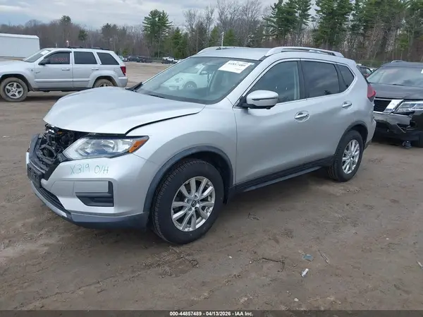 KNMAT2MV8JP618530 2018 NISSAN ROGUE - Image 2