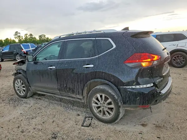 KNMAT2MV8JP620522 2018 NISSAN ROGUE - Image 2