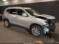 KNMAT2MV8JP622030 2018 NISSAN ROGUE