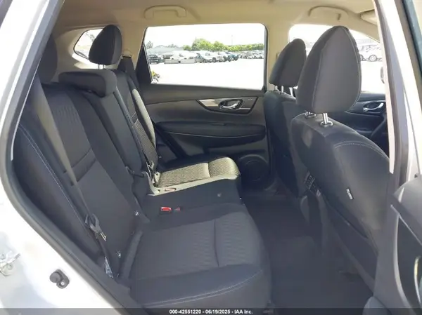 KNMAT2MV8KP515223 2019 NISSAN ROGUE - Image 8