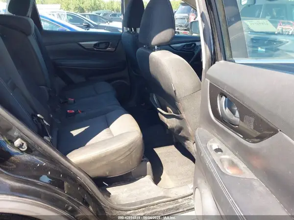 KNMAT2MV8KP527663 2019 NISSAN ROGUE - Image 8