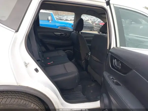 KNMAT2MV8KP530739 2019 NISSAN ROGUE - Image 8