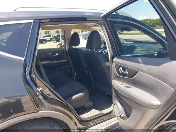 KNMAT2MV8KP534161 2019 NISSAN ROGUE - Image 8