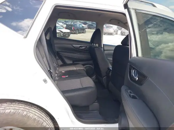 KNMAT2MV8KP535892 2019 NISSAN ROGUE - Image 8