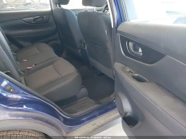 KNMAT2MV8KP537240 2019 NISSAN ROGUE - Image 8