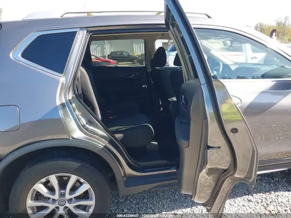 KNMAT2MV8KP538937 2019 NISSAN ROGUE - Image 8