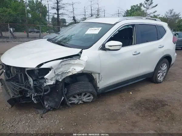 KNMAT2MV8KP552062 2019 NISSAN ROGUE - Image 2