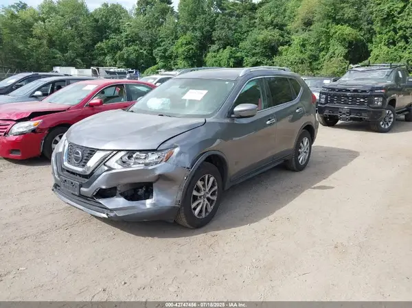 KNMAT2MV8LP541807 2020 NISSAN ROGUE - Image 2