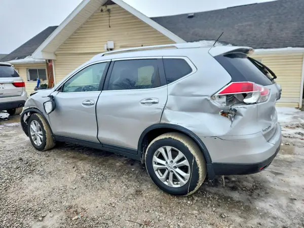 KNMAT2MV9GP599639 2016 NISSAN ROGUE - Image 2